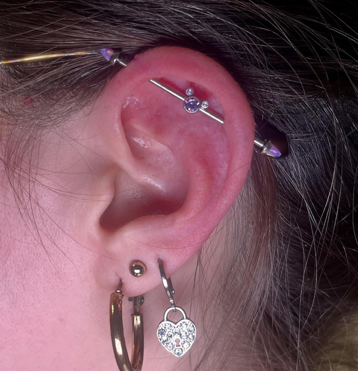 Piercing con joyer&iacute;a realizado en Mamba Tattoo Estudio